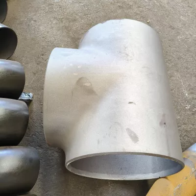 Custom Steel Tee for Chemical Processing