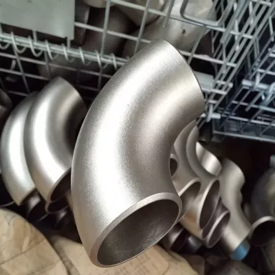 Long-Radius 90-Degree Steel Elbow for Construction