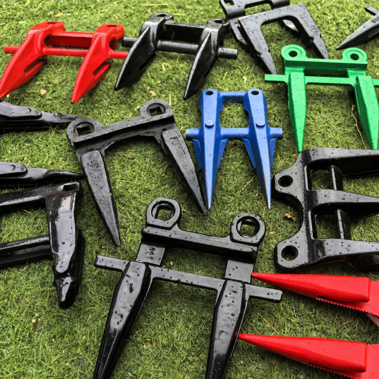 Premium Forged Cast Steel 1000+ Models Harvester Guard Fits Leading Brands Professional Replacement Harvester Knife Guard Tine