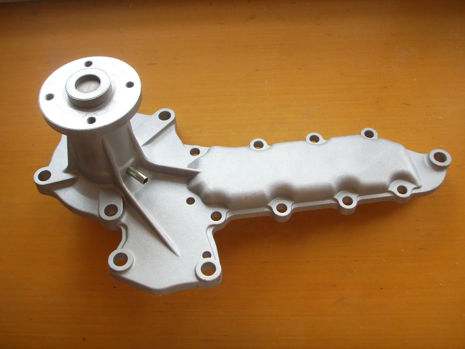 Water Pump for Mtz Tractor Parts Belarus Mtz 80 Hydraulic Pump for Ford Tractor John Apply to Deere Hydraulic Pump