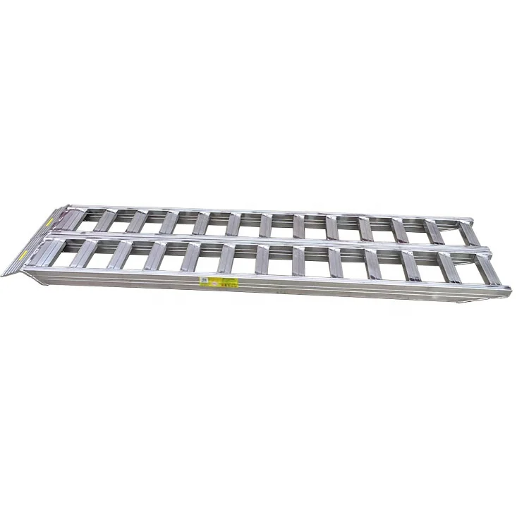 Manufacturer of Aluminum Ladder Use for KUBOTA Combine Harvesters Loading 5T