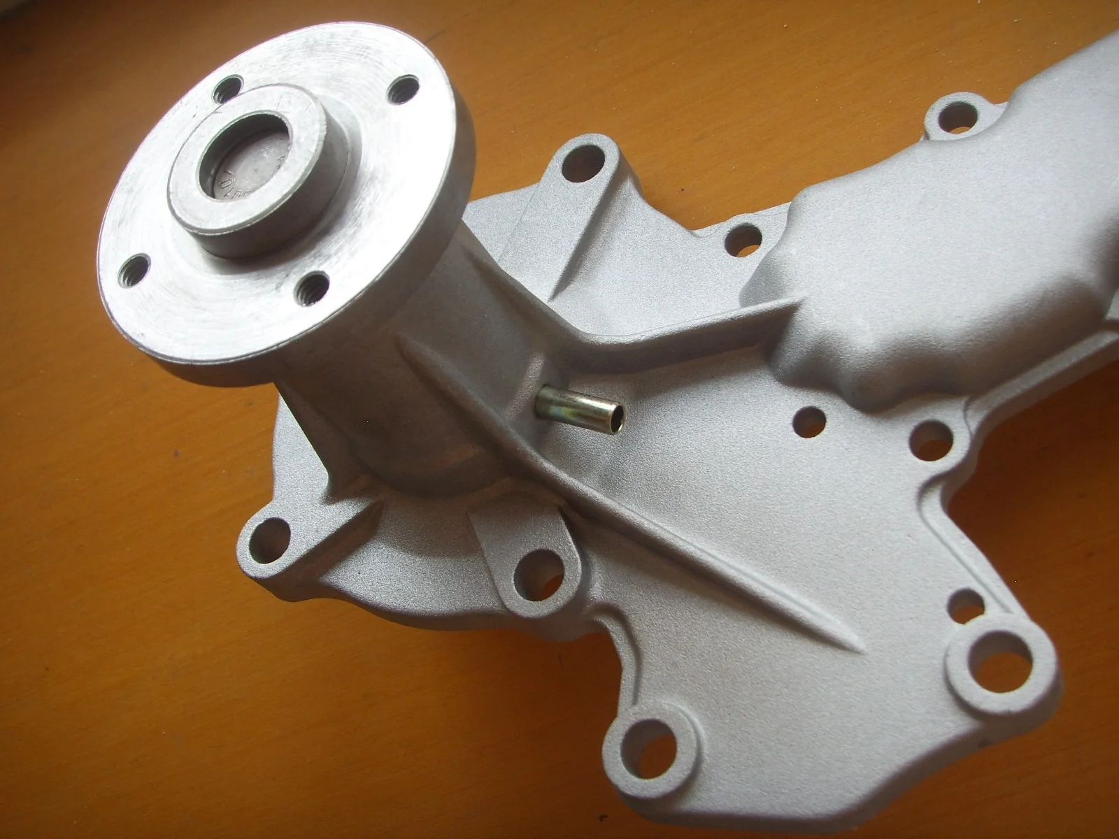 Water Pump for Mtz Tractor Parts Belarus Mtz 80 Hydraulic Pump for Ford Tractor John Apply to Deere Hydraulic Pump